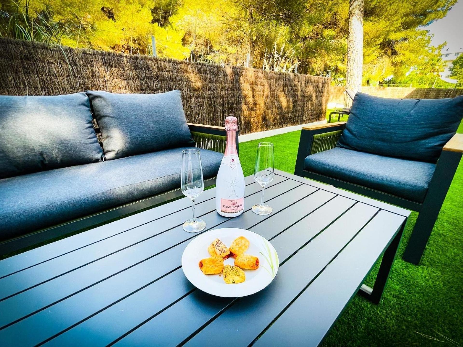 Mit Privatpool Fuer 6 Personen Ca 115 Qm In Puerto D'alcdia, Mallorca Nordkueste Von Mallorca Ferienhaus Port d'Alcúdia