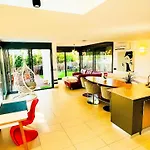 Ferienhaus Mit Privatpool Fuer 6 Personen Ca 115 Qm In Puerto D\'Alcdia, Mallorca Nordkueste Von Mallorca