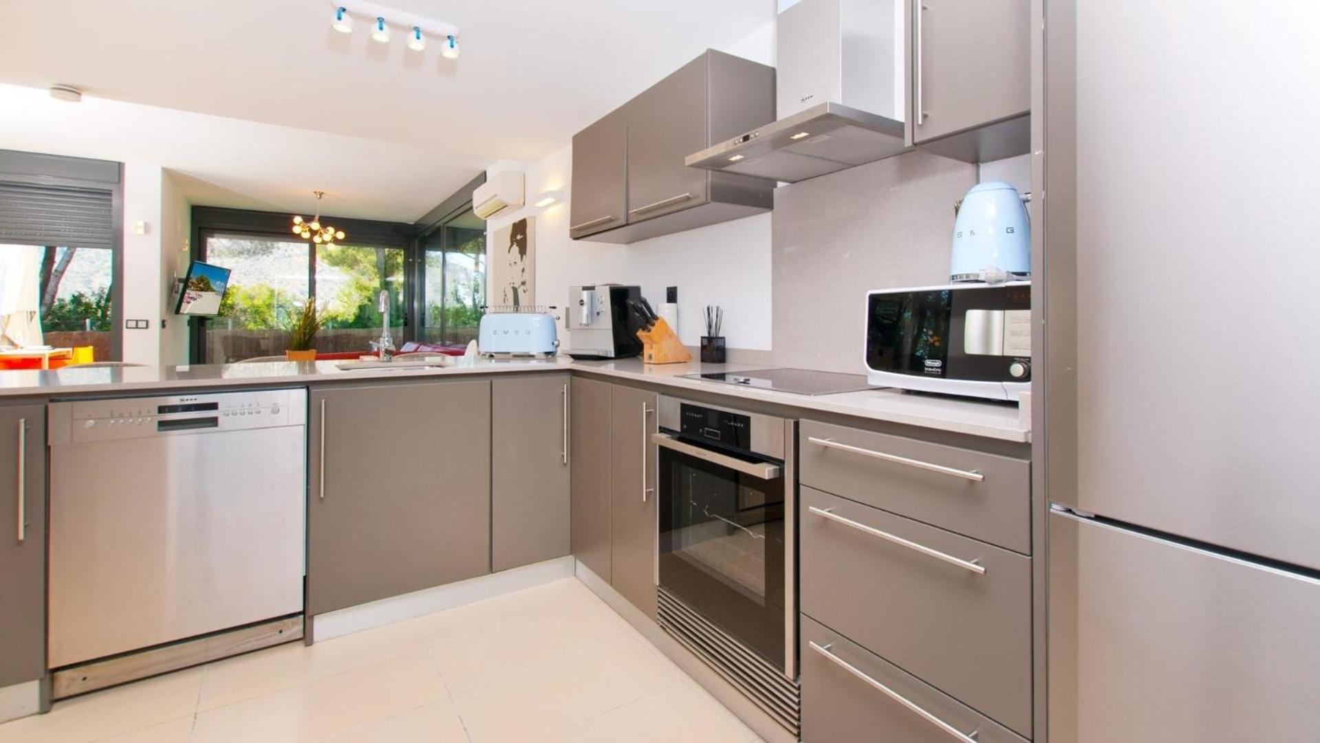 Mit Privatpool Fuer 6 Personen Ca 115 Qm In Puerto D'alcdia, Mallorca Nordkueste Von Mallorca * Port d'Alcúdia
