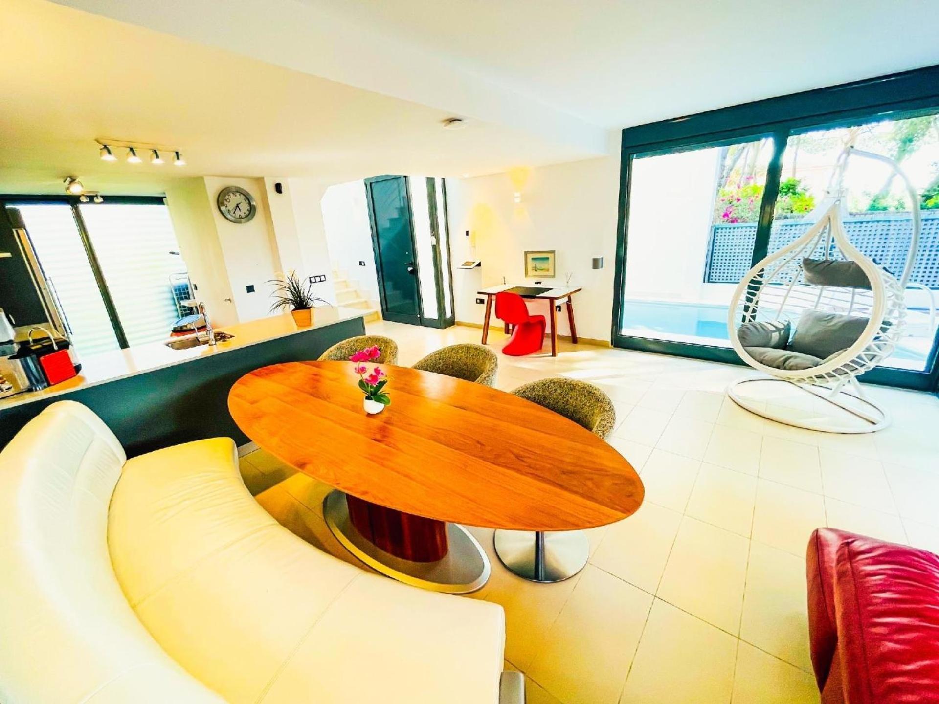 Mit Privatpool Fuer 6 Personen Ca 115 Qm In Puerto D'alcdia, Mallorca Nordkueste Von Mallorca Ferienhaus